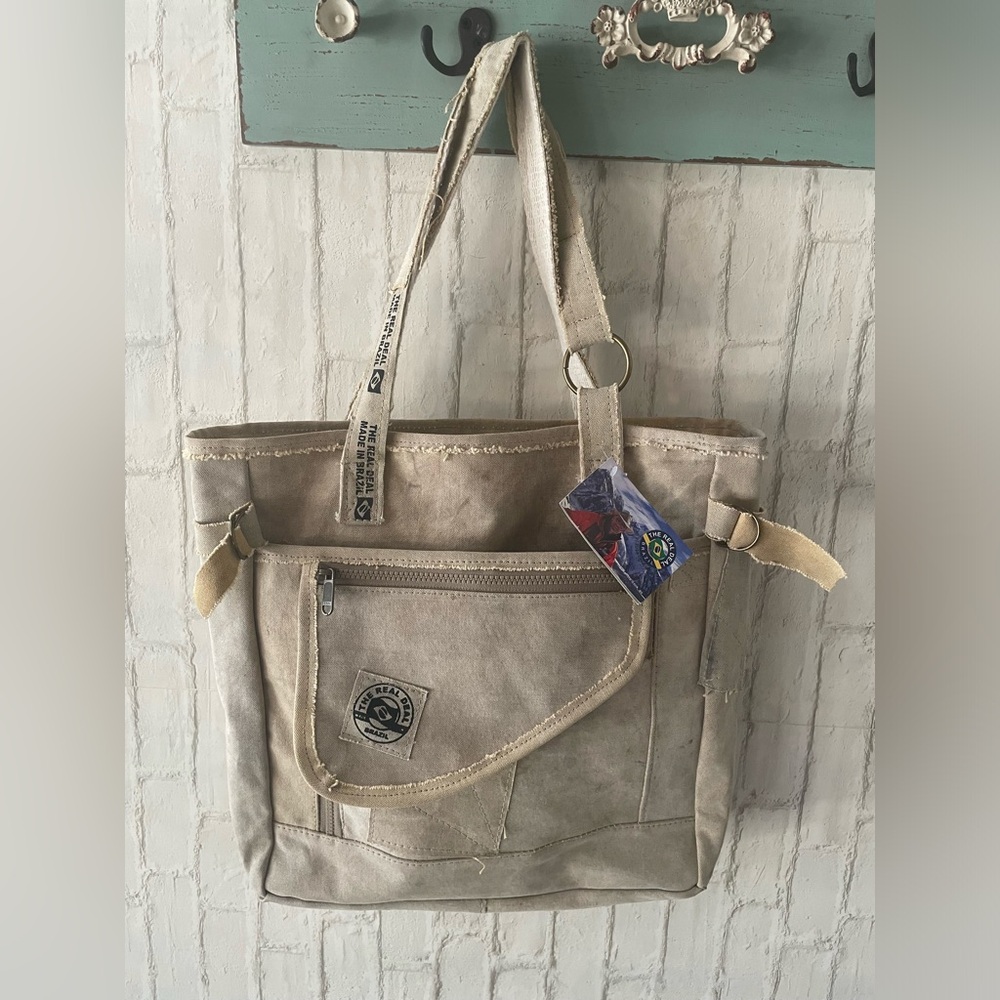 The Real Deal Brazil- Iguape Messenger Bag - Made With 100% Recycled Canvas Tarp